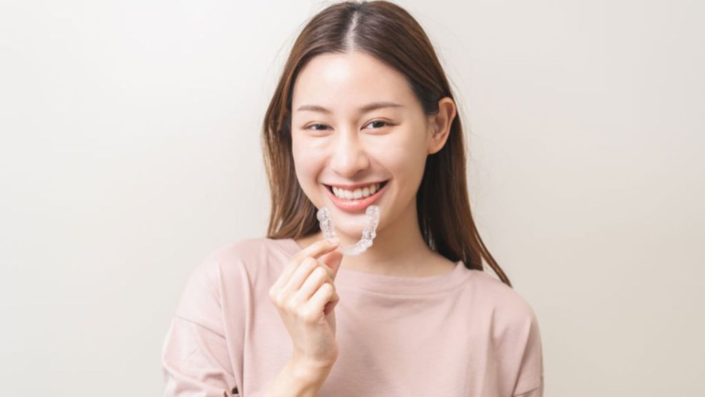 How to Ensure Comfortable New Aligner Trays